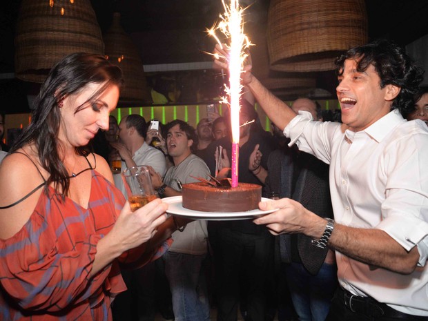 Glenda Kozlowski e o marido, Luis Tepedino, em festa na Zona Sul do Rio (Foto: Ari Kaye/ Divulgação)