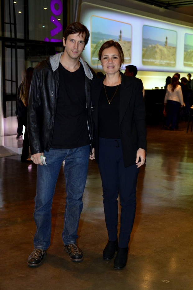 Adriana Esteves e Vladmir Brichta no show de Daniel Boaventura (Foto: Thyago Andrade/Fotorio News)