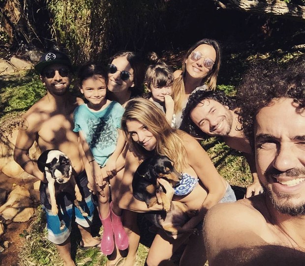 Rafa Brites com amigos (Foto: Instagram / Reprodução)