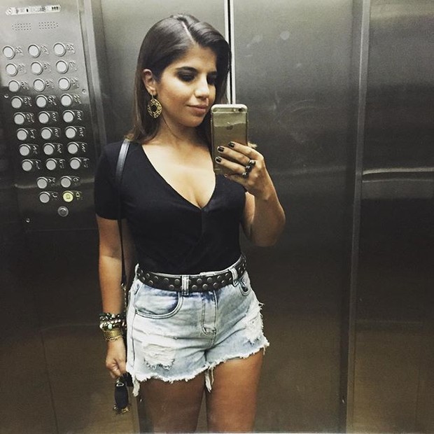 Natalia Soutto exibe o look escolhido para curtir a noite carioca (Foto: Instagram/ Reprodução)