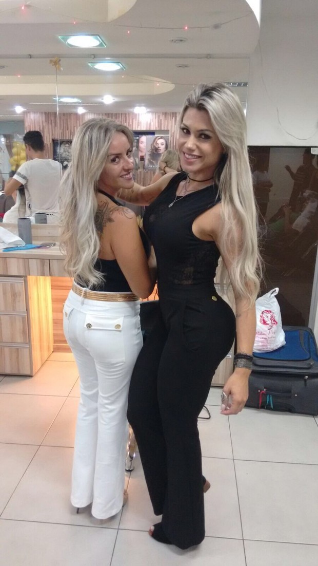 Janaina Santucci transforma mulheres que querem ter o cabelo igual ao dela (Foto: Arquivo Pessoal/Divulgação)