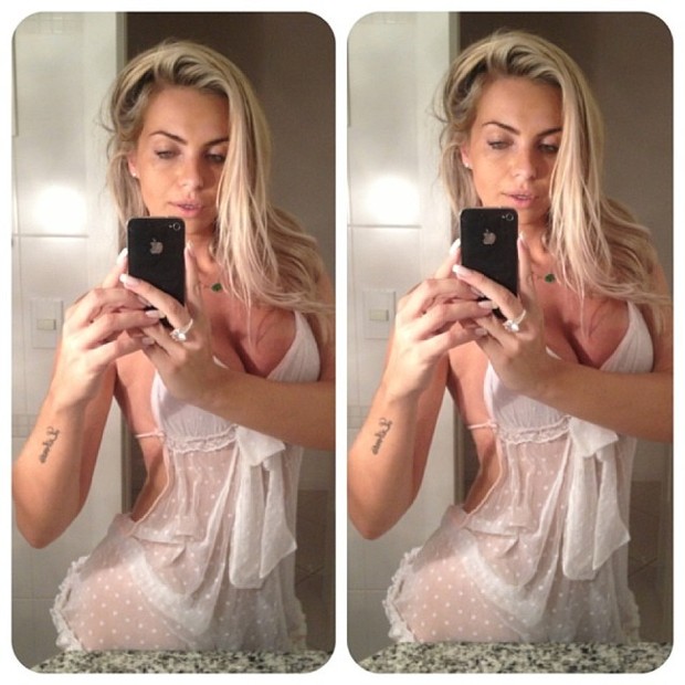 Veridiana Freitas posa de lingerie (Foto: Instagram/ Reprodução)