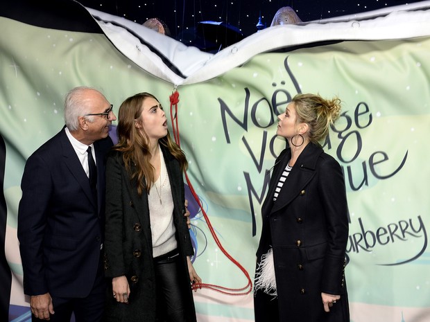 Cara Delevingne e Kate Moss em evento em Paris, na França (Foto: Franck Fife/ AFP)