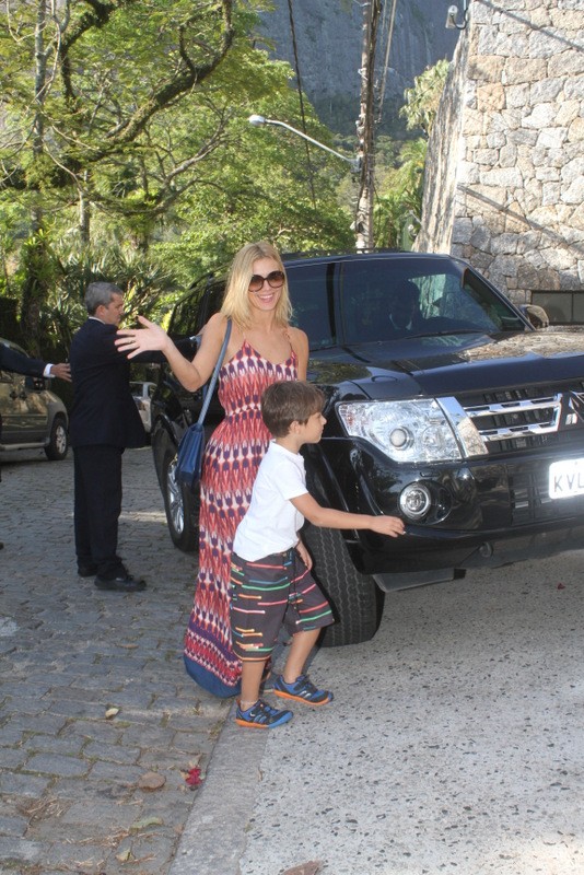 Carolina Dieckmann no aniversario de Eva, filha de Angelica e Luciano Huck (Foto: Fabio Martins / Fotorio News)