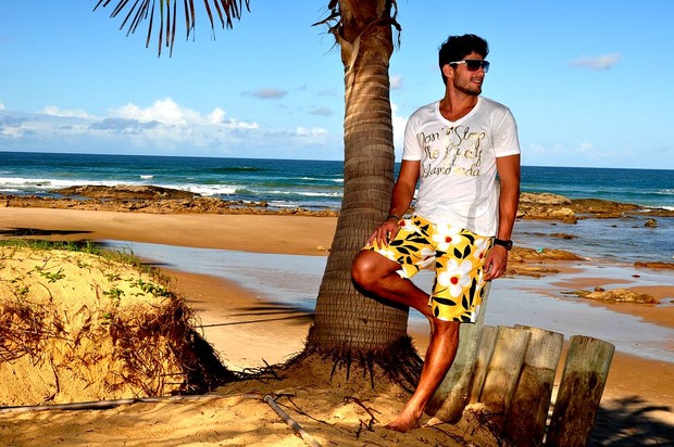 André Martinelli posa para o EGO na Costa do Sauípe (Foto: Roberto Teixeira / EGO)
