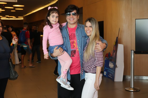 Paulo Ricardo com a família (Foto: Manuela Scarpa/Brazil News)