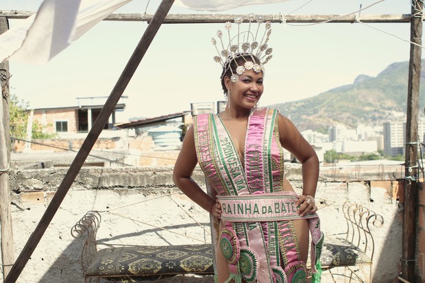 Fabiana Oliveira, ex-rainha de bateria da Mangueira (Foto: Isac Luz/EGO)