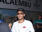 Neymar e Robinho 'convocam' famosos para futebol beneficente