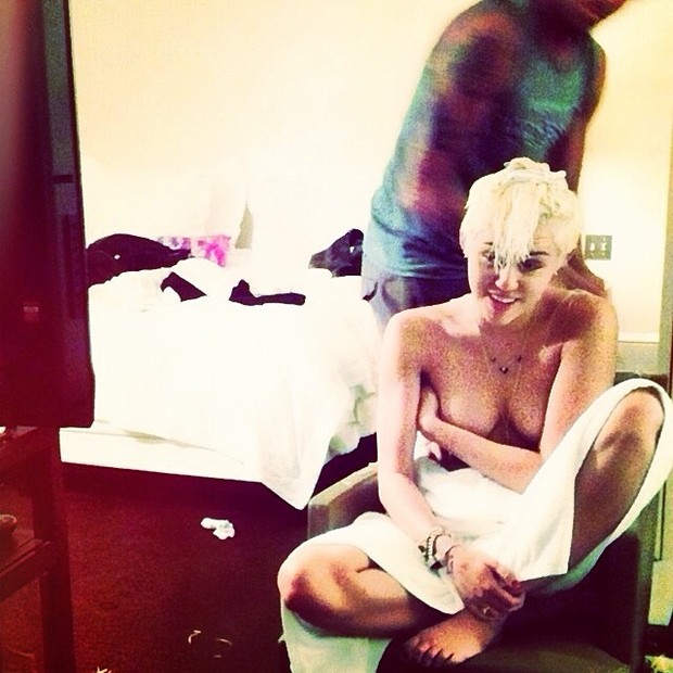 Miley Cyrus muda o visual (Foto: Instagram/ Reprodução)