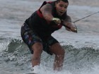 Naldo pratica wakeboard na Lagoa, no Rio 