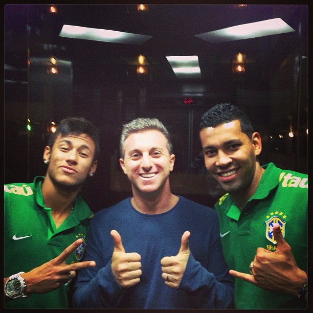 Luciano com Neymar e André Santos (Foto: reprodução/instagram)