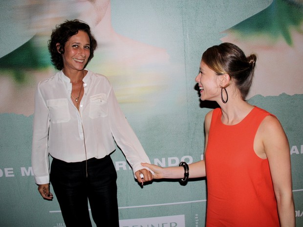 Andréa Beltrão e Mariana Ximenes em estreia de peça na Zona Sul do Rio (Foto: Alex Palarea/ Ag. News)