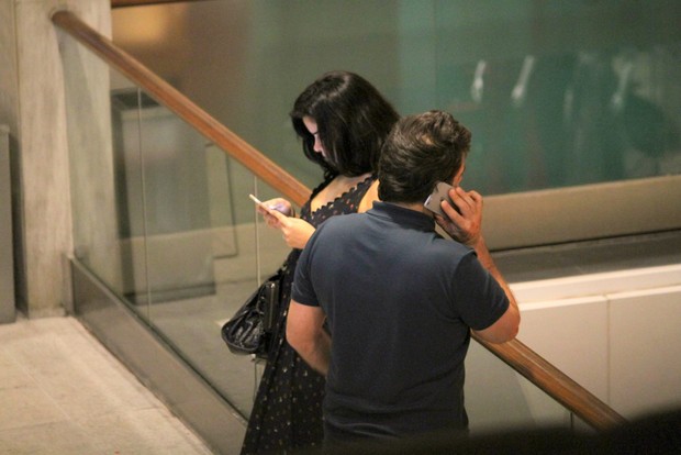 Vanessa Giacomo namora com Marido no Shopping  (Foto: AgNews  / AgNews)