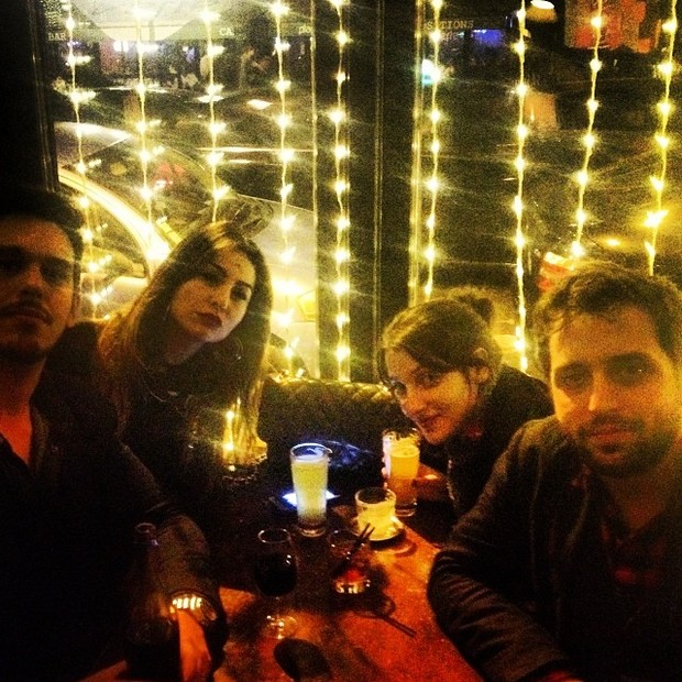 Sabrina Sato e João Vicente Castro curtem jantar com Clarice Falcão e Gregório Duvivier (Foto: Instagram)