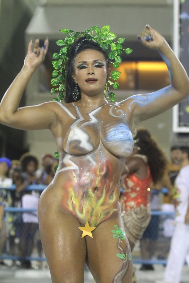 Musas do carnaval roubam a cena em ensaio técnico da União da Ilha (Foto: Daniel Pinheiro / AgNews )