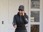 Kim Kardashian chama atenção por cinturinha após perder peso