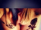 Petra Mattar posta foto ousada exibindo tatuagem
