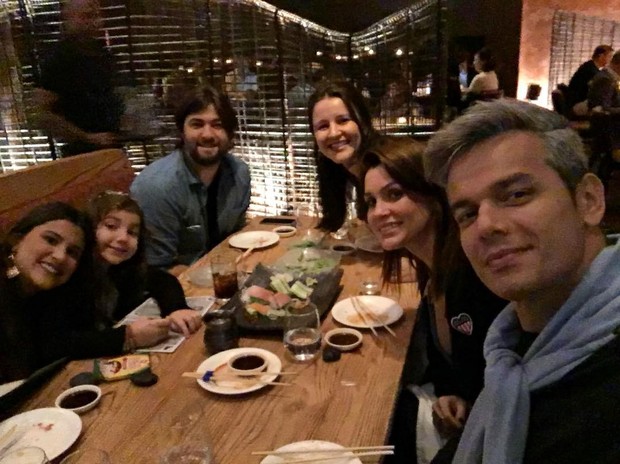 Flávia Alessandra, Otaviano Costa e família (Foto: Reprodução / Instagram)
