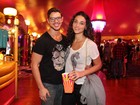 José Loreto e Débora Nascimento vão ao circo