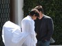 Kris Jenner tem momento 'Marilyn Monroe', mas é salva por calça