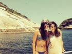 Mariana Rios curte domingo de sol com amigas em barco