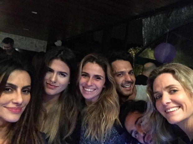 Cleo Pires, Antonia Moraes, Giovanna Antonelli e amigos (Foto: Instagram)