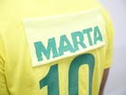 Marta ou Neymar? 'Recicle' sua camisa para ter o nome da craque da Seleção