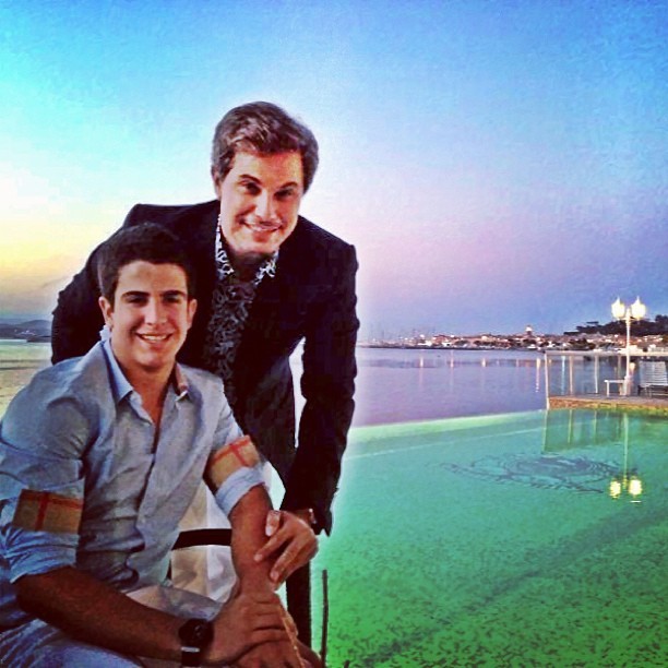 Edson Celulari posta foto com o filho em St. Tropez (Foto: Instagram)
