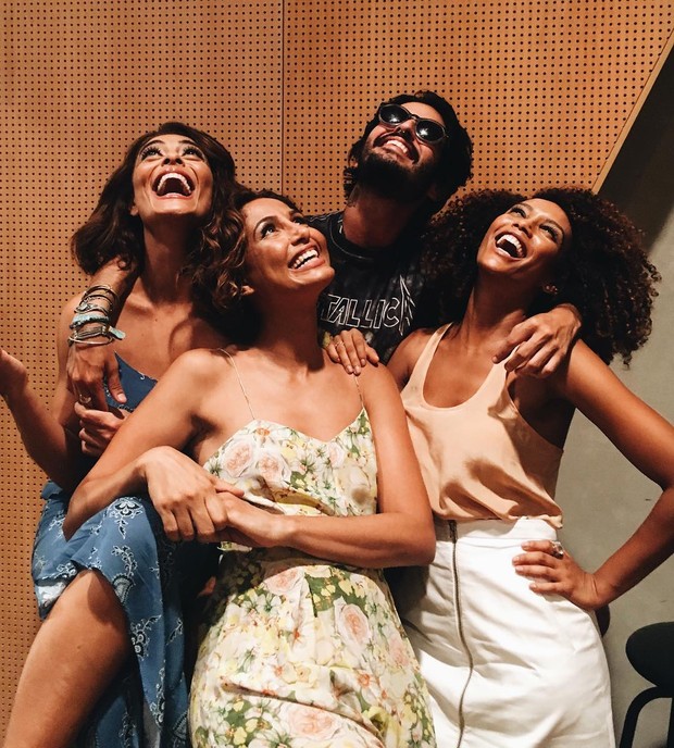 Juliana Paes, Camila Pitanga, Taís Araújo e Andre Nicolau (Foto: Reprodução/Instagram)