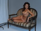 Paloma Bernardi mostra suas curvas em fotos de lingerie