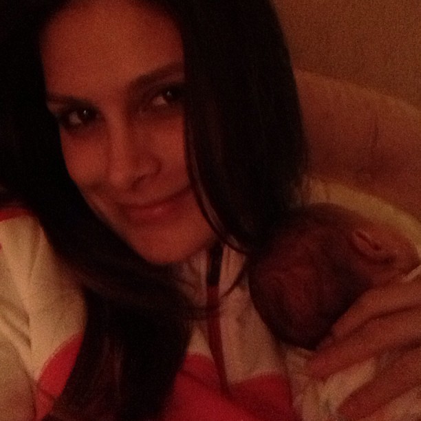Natália Guimarães com uma das filhas (Foto: Instagram/ Reprodução)