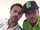 Fred e Neymar fazem 'selfie' com caras de marrentos