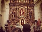 Thiaguinho e Fernanda Souza visitam igreja na Argentina: 'Para abençoar'