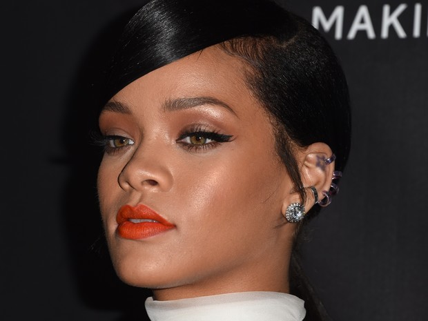 Rihanna em evento em Los Angeles, nos Estados Unidos (Foto: Robyn Beck/ AFP)