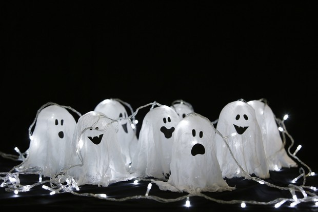 Halloween: Família de Eliana surpreende e arrasa com fantasia criativa.  Fotos! - EG NEWS