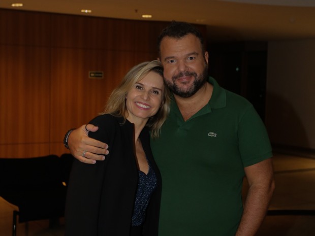 Paula Burlamarqui e Expedito Araújo em pré-estreia de peça em São Paulo (Foto: Cláudio Augusto/ Brazil News)