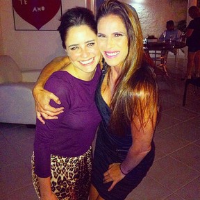 Fernanda Vasconcellos e Fabiana Sá em festa no Rio (Foto: Instagram/ Reprodução)