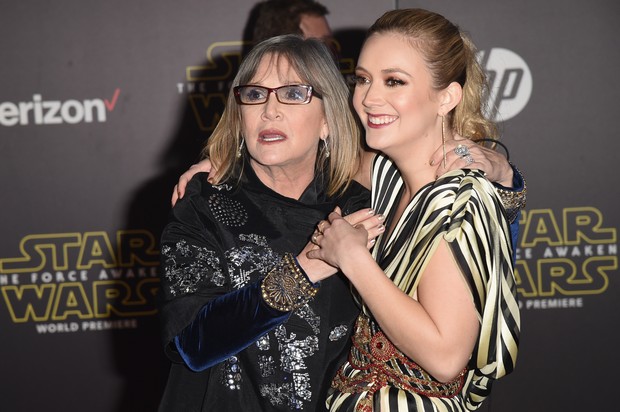 Carrie Fisher e Billie Lourd em première em Los Angeles, nos Estados Unidos (Foto: Jason Merritt/ Getty Images/ AFP)