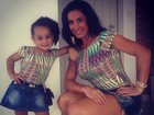 Scheila Carvalho usa roupa igual a da filha