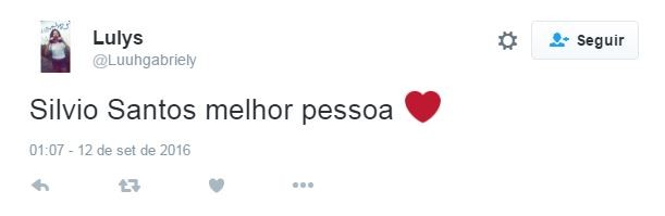 Sílvio Santos repercute na internet após trocar de roupa no palco (Foto: Reprodução/Twitter)
