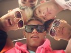 Amigos, praia e curtição: Neymar aproveita bem as férias em SC