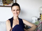 Carolina Kasting incentiva doação de leite ao amamentar o filho
