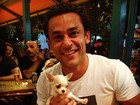 Fred, do Fluminense, publica foto com cachorrinho de estimação