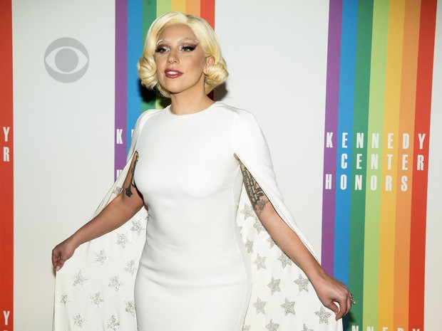 Lady Gaga em premiação em Washington, nos Estados Unidos (Foto: Joshua Roberts/ Reuters)