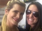 Amigas! Flávia Camargo posa com Graciele Lacerda, namorada de Zezé