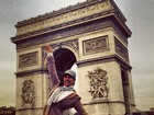 Scheila Carvalho divulga foto de viagem para Paris