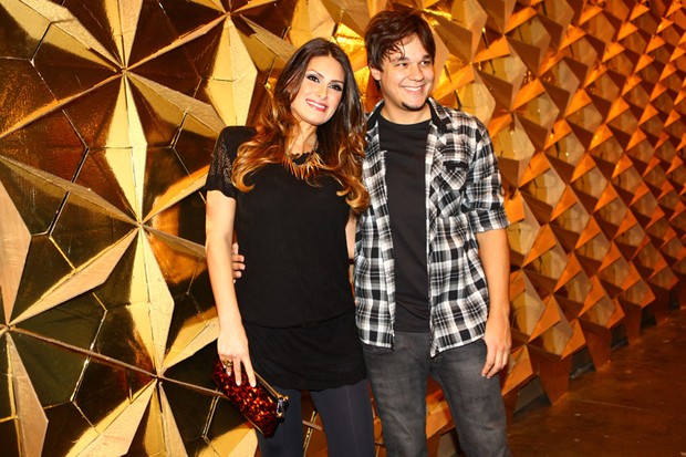 Natália Guimarães e Leandro na SPFW (Foto: Iwi Onodera / EGO)