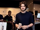Lançamento do iPhone 6 no Brasil tem famosos em lojas pelo país