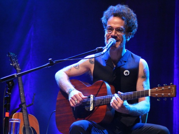 Nando Reis em show na Zona Oeste do Rio (Foto: Anderson Borde/ Ag. News)