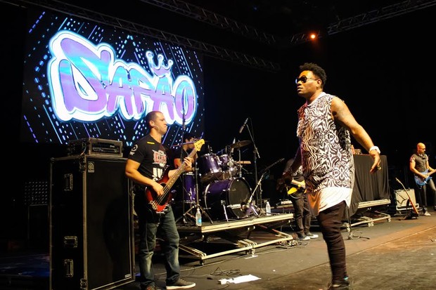 MC Sapão durante show em Florianópolis (Foto: Reni Sousa/Divulgação)